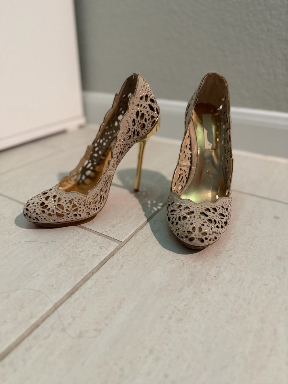 BCBGMaxAzria Peacock Nude Laser-Cut Pumps with Gold Stiletto Heel - Picture 2 of 14